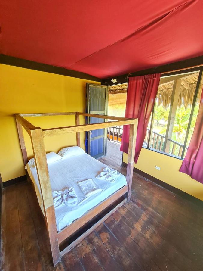 Surfing Turtle Lodge Poneloya Exterior foto