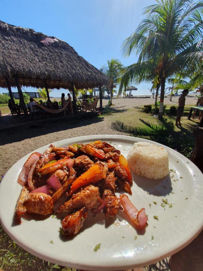 Surfing Turtle Lodge Poneloya Exterior foto